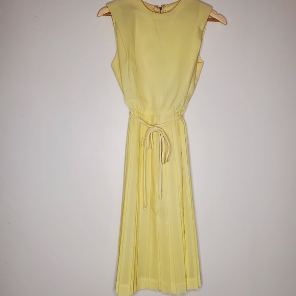 Dandelion Breeze Pastel Yellow Sleeveless Pleated Vintage 60s Dress - Picture 2 of 16